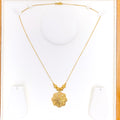 Lush Netted Flower 21k Gold Necklace