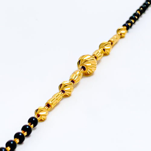 exquisite-vibrant-22k-gold-black-bead-baby-bracelet