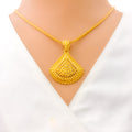 Tasteful Trendy Fanned 22k Gold Pendant