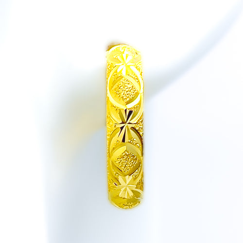 vibrant-tasteful-22k-gold-bali