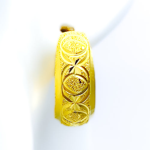 charming-distinct-22k-gold-bali