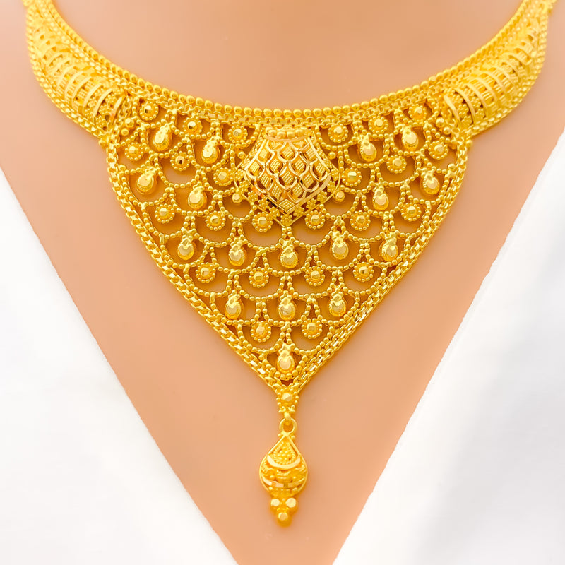 Leaf Adorned Netted 22k Gold Necklace Set 