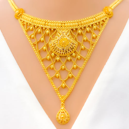 Delicate Floral Fanned 22k Gold Necklace Set