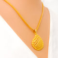 delightful-charming-22k-gold-pendant
