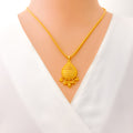 dazzling-vibrant-22k-gold-pendant