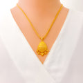 bold-majestic-22k-gold-pendant