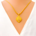 classic-palatial-22k-gold-pendant