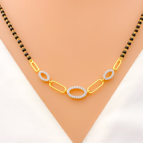 bright-oval-diamond-18k-gold-mangal-sutra