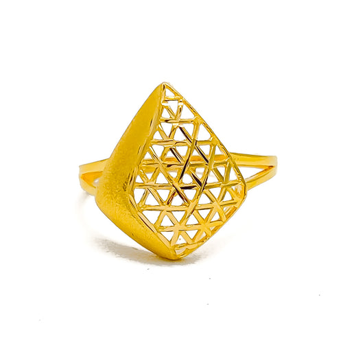 Polished Dressy 21k Gold Ring