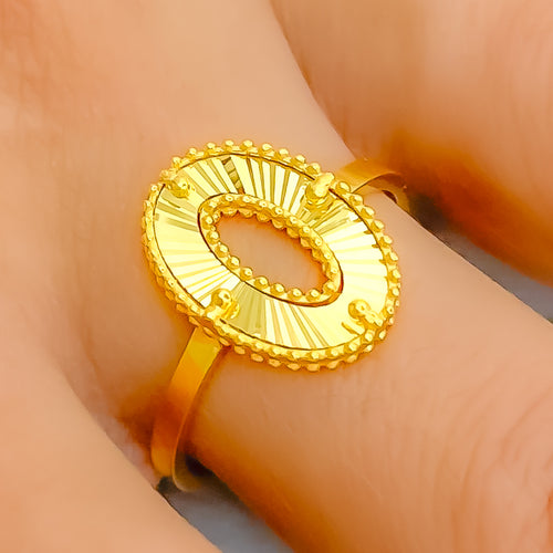 Glistening Oval 21K Gold Ring 