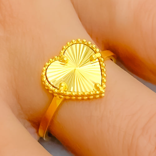Sophisticated Heart 21K Gold Ring 