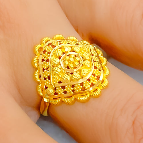 Reflective Marquise Flower 22k Gold Ring