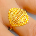 Sophisticated Shiny Striped 22k Gold Ring