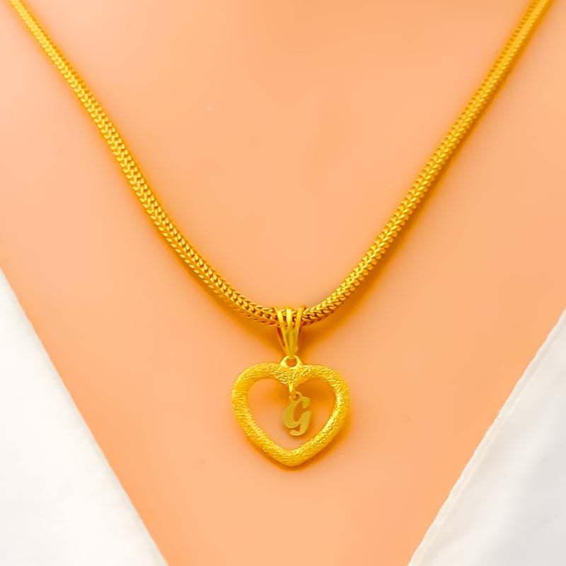 distinctive-vibrant-22k-gold-letter-pendant