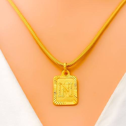 alluring-dressy-22k-gold-letter-pendant