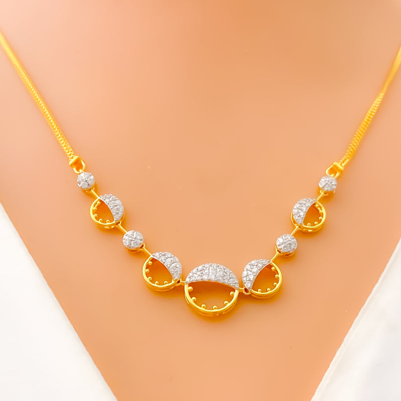 Twinkling Flawless Diamond + 18k Gold Necklace Set 