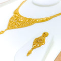 Leaf Adorned Netted 22k Gold Necklace Set