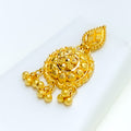 Ornamental Gleaming 22k Gold Round Pendant Set 