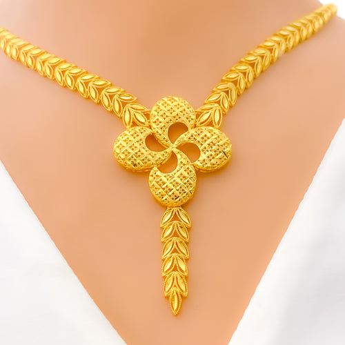 Delicate Flowy Flower 22K Gold Necklace Set 