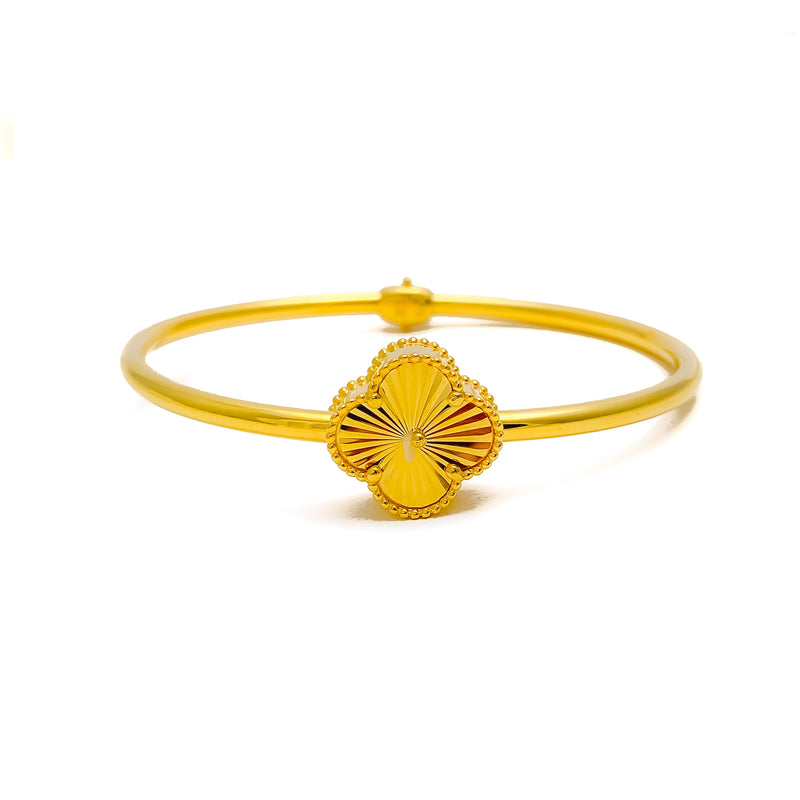 Reflective Striped Clover 21k Gold Bangle Bracelet 