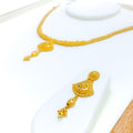 Elegant Fanned 22k Gold Necklace Set