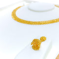 Reflective Bright Artistic 22k Gold Necklace Set 