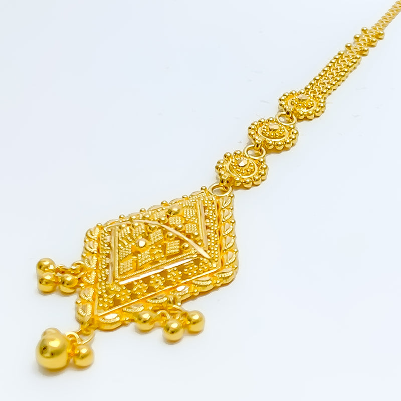 Lustrous Diamond-Shaped 22k Gold Tikka