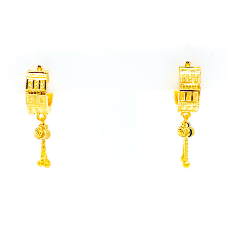 Upscale Striped Block 22k Gold Earrings 