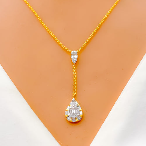 Sophisticated Dangling Drop Diamond + 18k Gold Necklace 