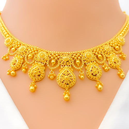 Captivating Ornamental 22k Gold Graduating Necklace Set 