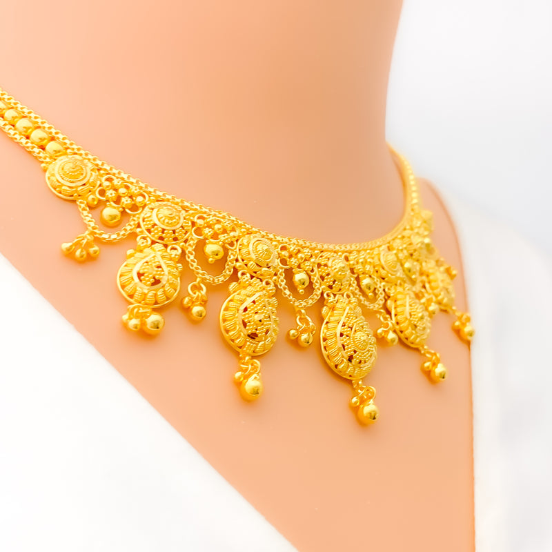 Captivating Ornamental 22k Gold Graduating Necklace Set 