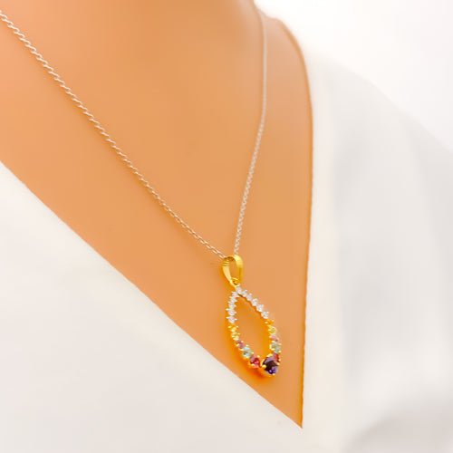 classy-vibrant-diamond-18k-gold-pendant