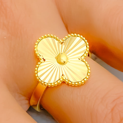 Shimmering Posh 21k Gold Clover Ring