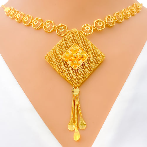 Lavish Geometric 22k Gold Necklace Set 