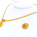 charming-polished-22k-gold-pendant-set