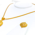 Exquisite Striped 22k Gold Artistic Pendant Set 