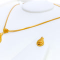 Versatile Glamorous Paisley 22k Gold Pendant Set 