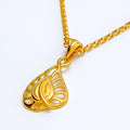 lovely-luminous-22k-gold-necklace