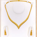 Upscale Netted 22K Gold Necklace Set