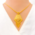 majestic-dangling-22k-gold-pendant