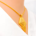 majestic-dangling-22k-gold-pendant