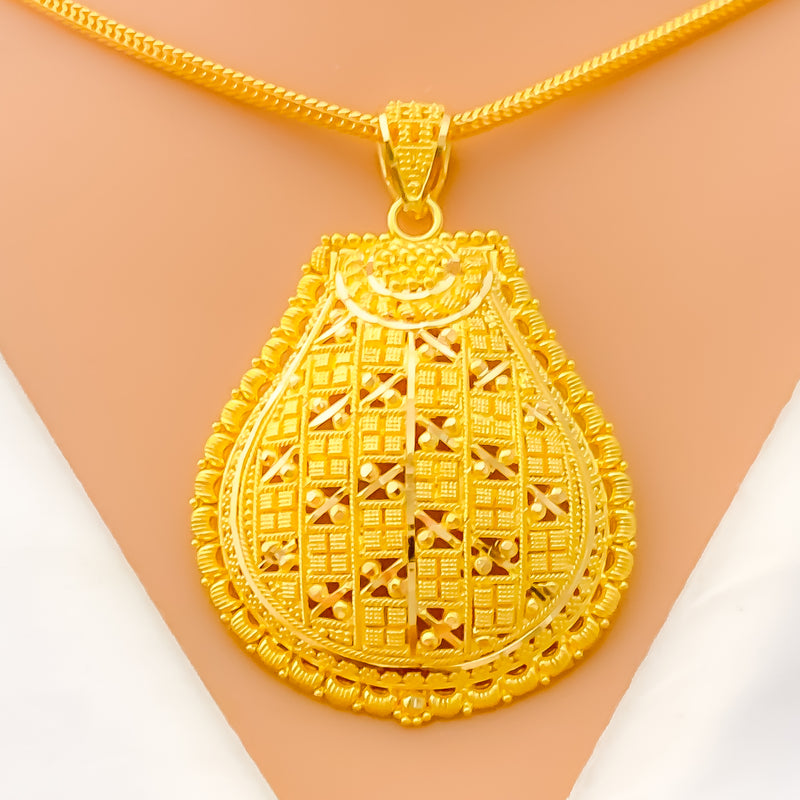 engraved-ethereal-22k-gold-pendant