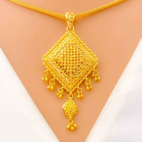 glowing-beaded-22k-gold-pendant

