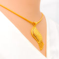 dazzling-flowing-22k-gold-pendant