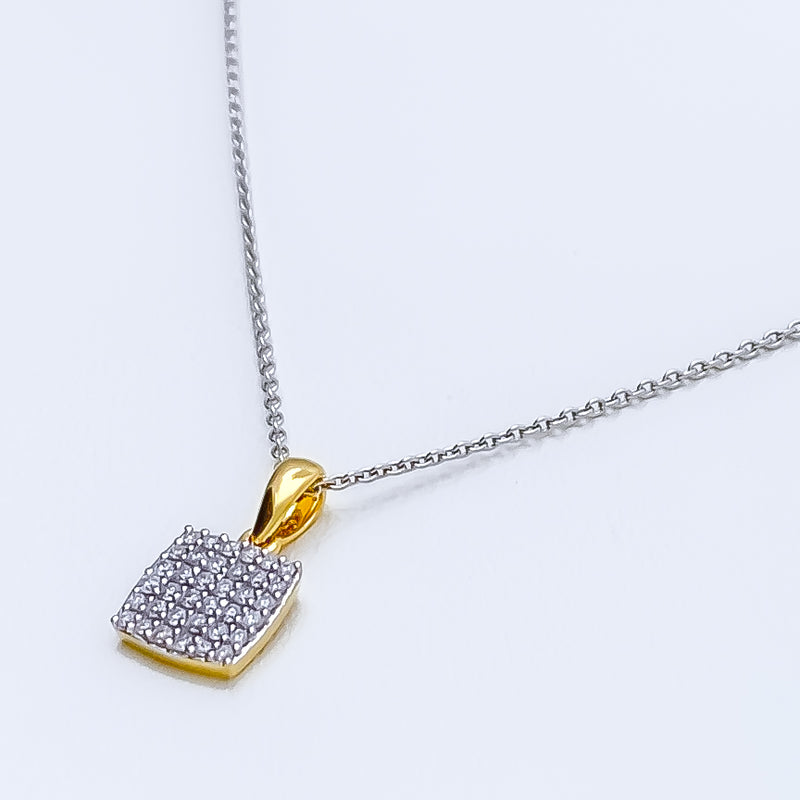 versatile-square-diamond-18k-gold-pendant