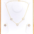 three-clover-mother-of-pearl-21k-gold-necklace-set