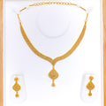 glistening-upscale-22k-gold-kundan-necklace-set