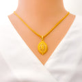 iconic-oval-22k-gold-pendant