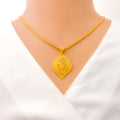 polished-jazzy-22k-gold-pendant