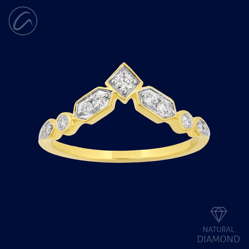 rich-vibrant-18k-gold-diamond-ring